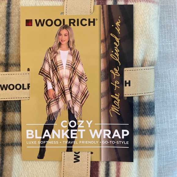 NWT Cozy blanket wrap - Picture 2 of 4